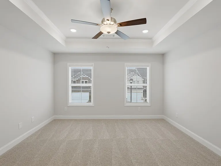 2260 Chant St — Photo 31