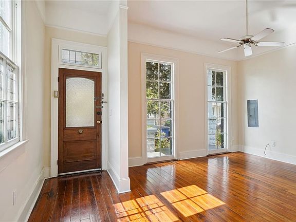 2nd image of 4205 Iberville St