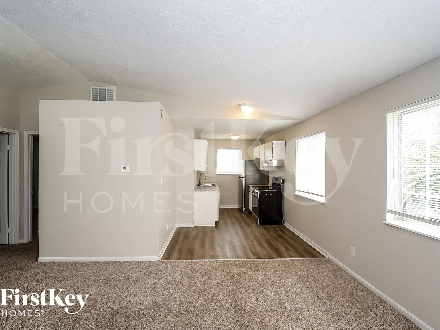 3 bed, 2.0 bath, 1420 sqft, $1,480 — Photo 3