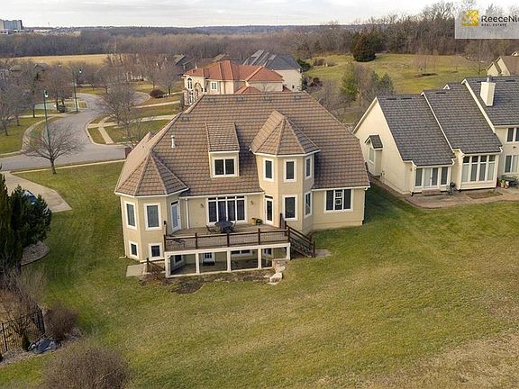 Large, private backyard!