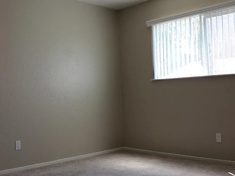 Carmichael Cove — Photo 10