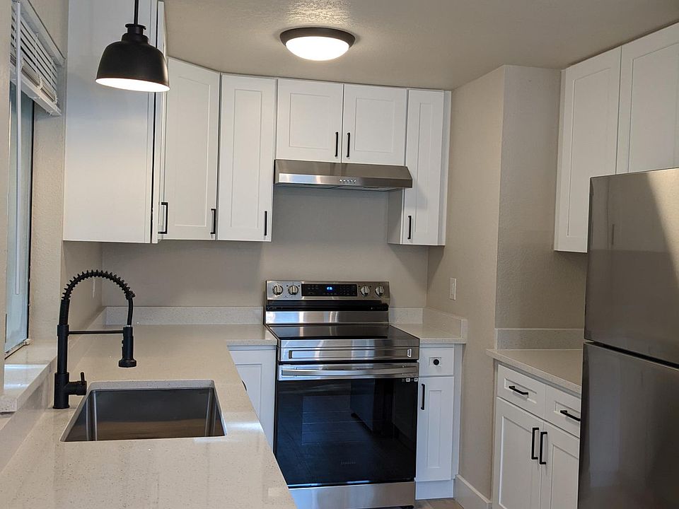 soft close drawers and cupboards, quartz counters, new stainless appliance