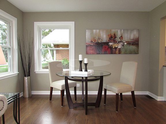 5th image of 611 S Villa Ave
