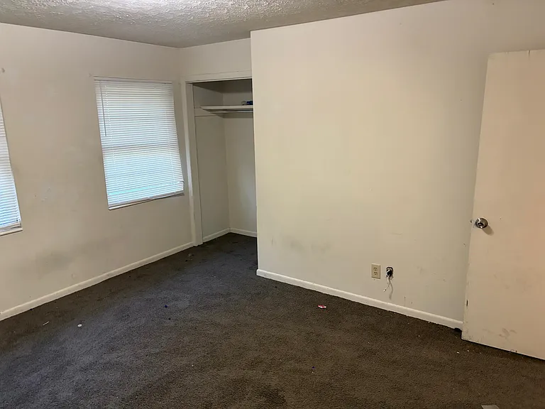 1742 Hartsfield Rd #B — Photo 5