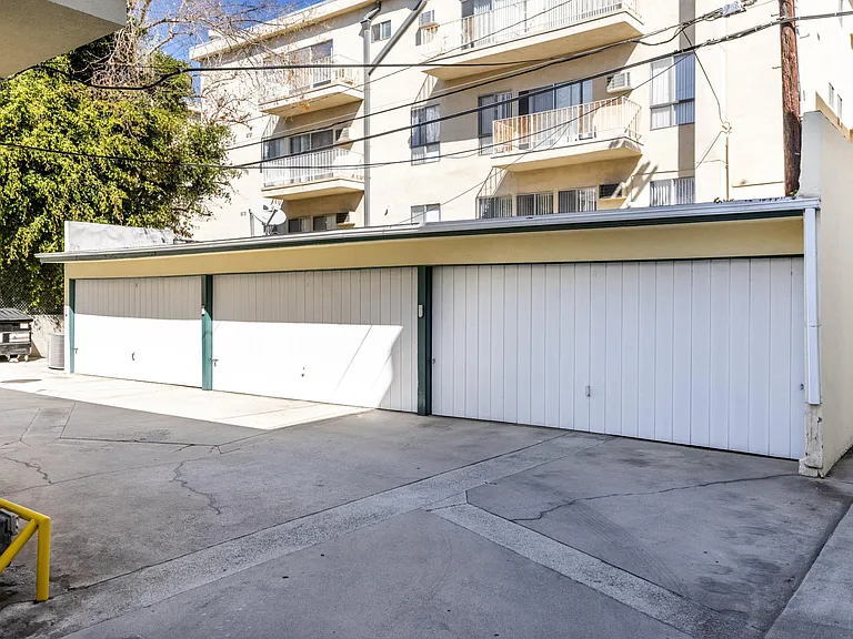 1412 Kelton Ave #1416.5 — Photo 25