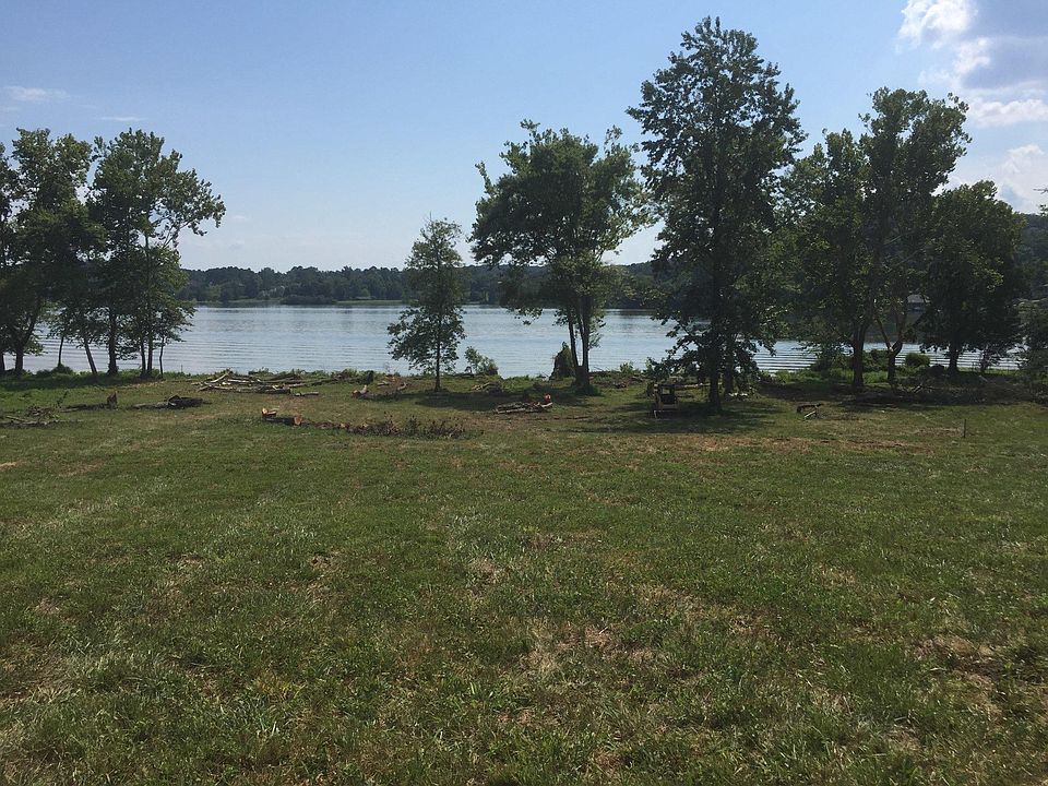 2nd image of 3526 Maloney Rd