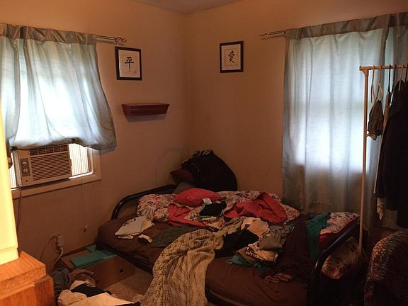 4th image of 103 N Lincoln Ave