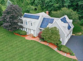 5 Bedros St, Windham, NH 03087