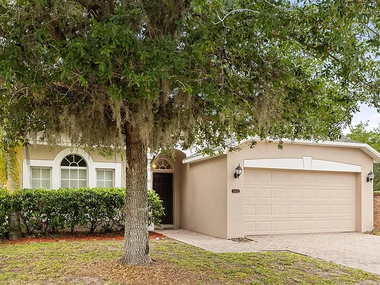 9406 Candice Ct — Photo 2