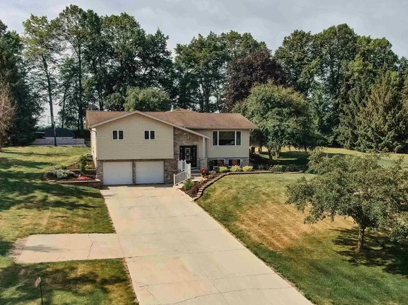 W2170 Terrace Dr, Campbellsport, WI 53010