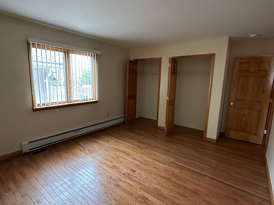 1st image of 161 Blydenburg Ave
