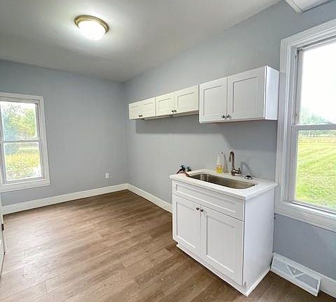 4th image of 2753 E Snover Rd