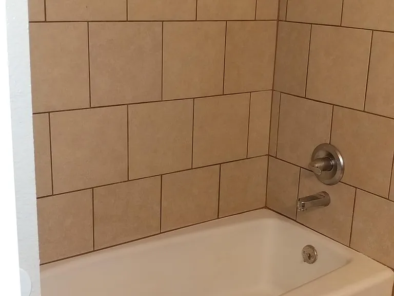 608 Tennessee St #6 — Photo 5