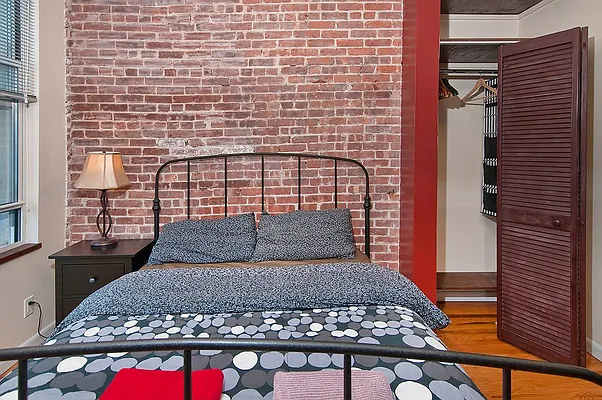 Rented by Manhattan Apartment Organization | media 36