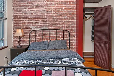 Rented by Manhattan Apartment Organization