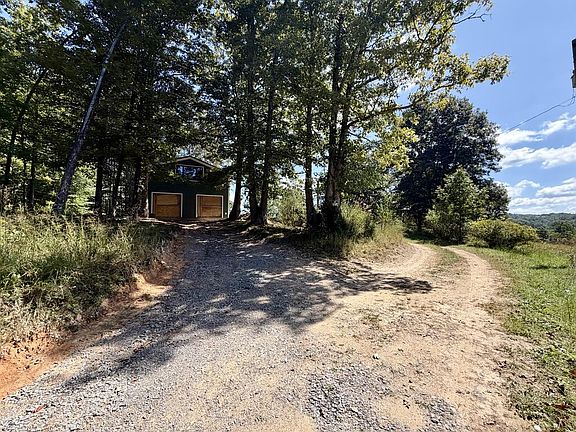 4th image of 2443 Bruce Allen Rd