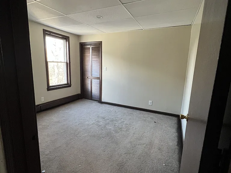 17 Jewel Ave — Photo 5