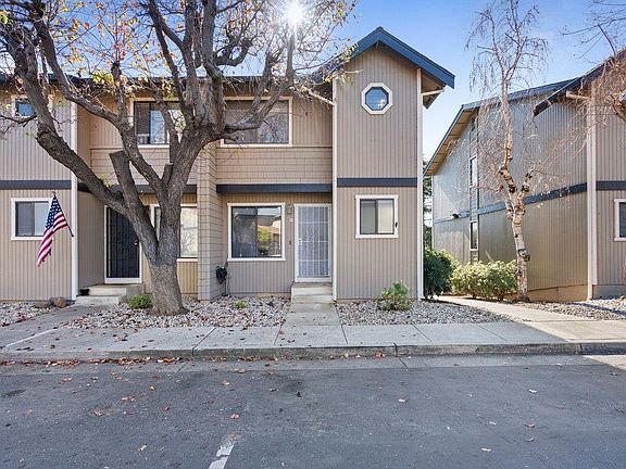 3rd image of 801 Nash Rd Unit B10