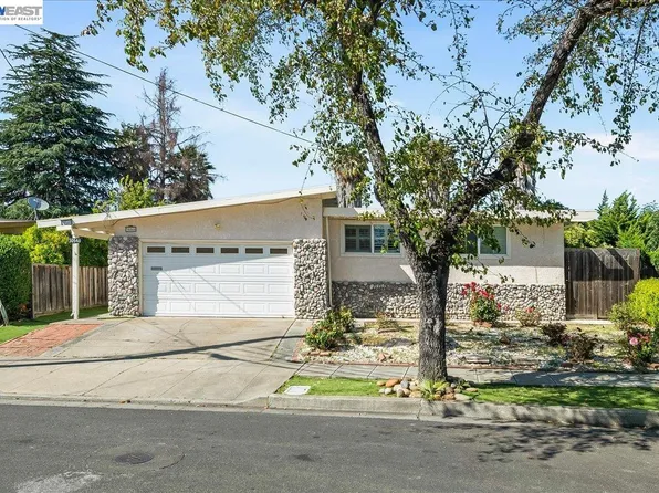 30544 Hoylake St, Hayward, CA 94544