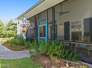 400 Turner St, Waveland, MS 39576