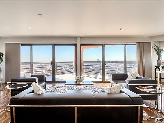 5th image of 100 Park Ave W APT 1904