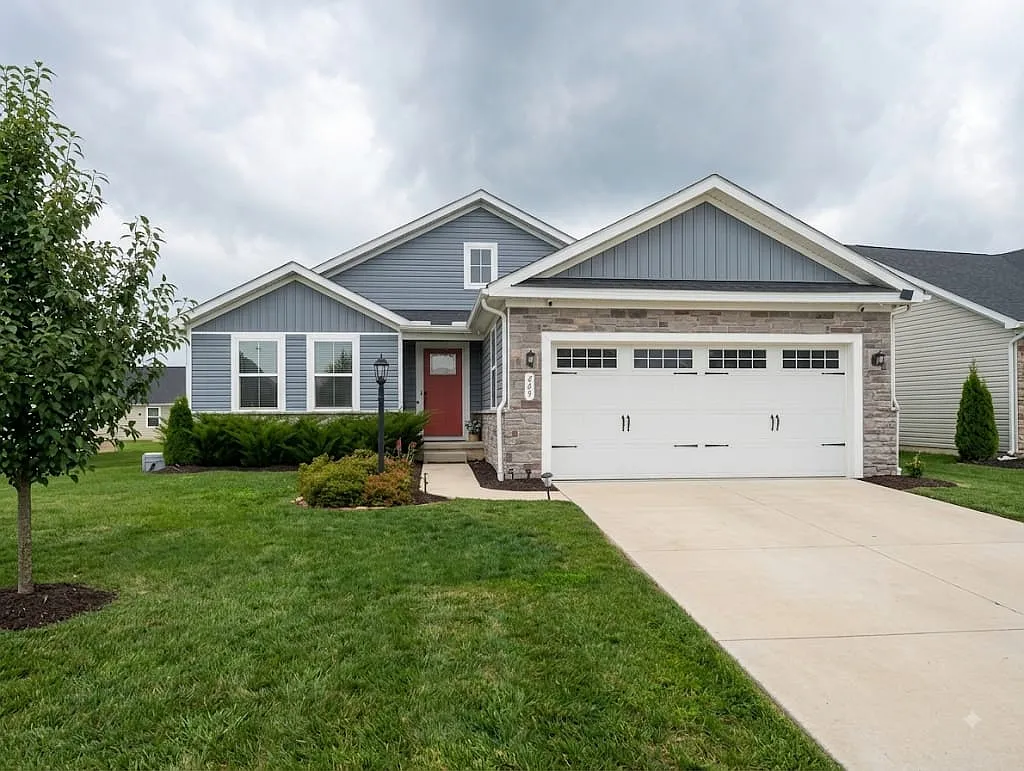3 bed, 1736 sqft, $2,795 — Photo 2