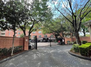 2111 Welch St APT B101, Houston, TX 77019