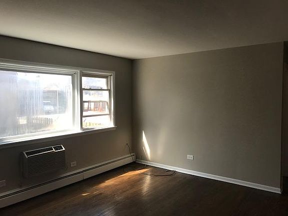3rd image of 8504 45th Pl APT 1C