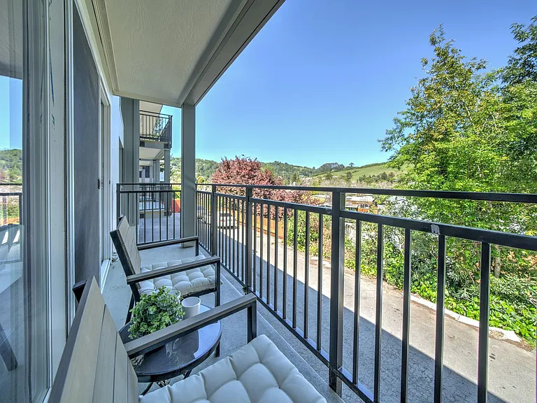 2-10 Shelley Drive — Photo 13