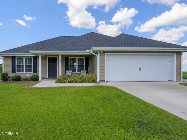 102 R & B Court, Chinquapin, NC 28521