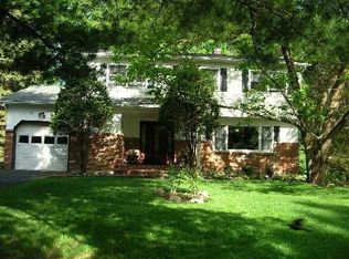 11 Eden Rd, Harriman, NY 10926