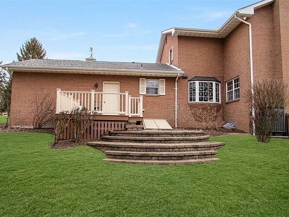 4th image of 3105 Treeline Dr