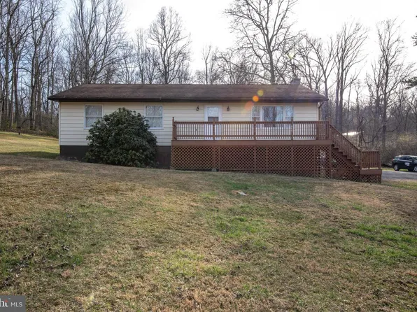 12530 Seavolt Rd, Hancock, MD 21750