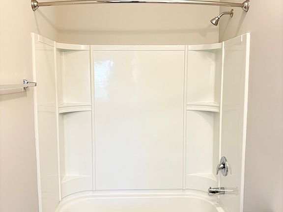 5th image of 301 N Madison St Unit 3C