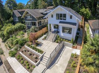 425 24th Ave E, Seattle, WA 98112