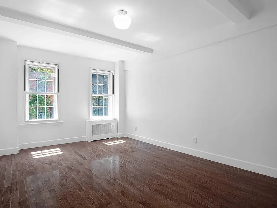24 5th Ave #211