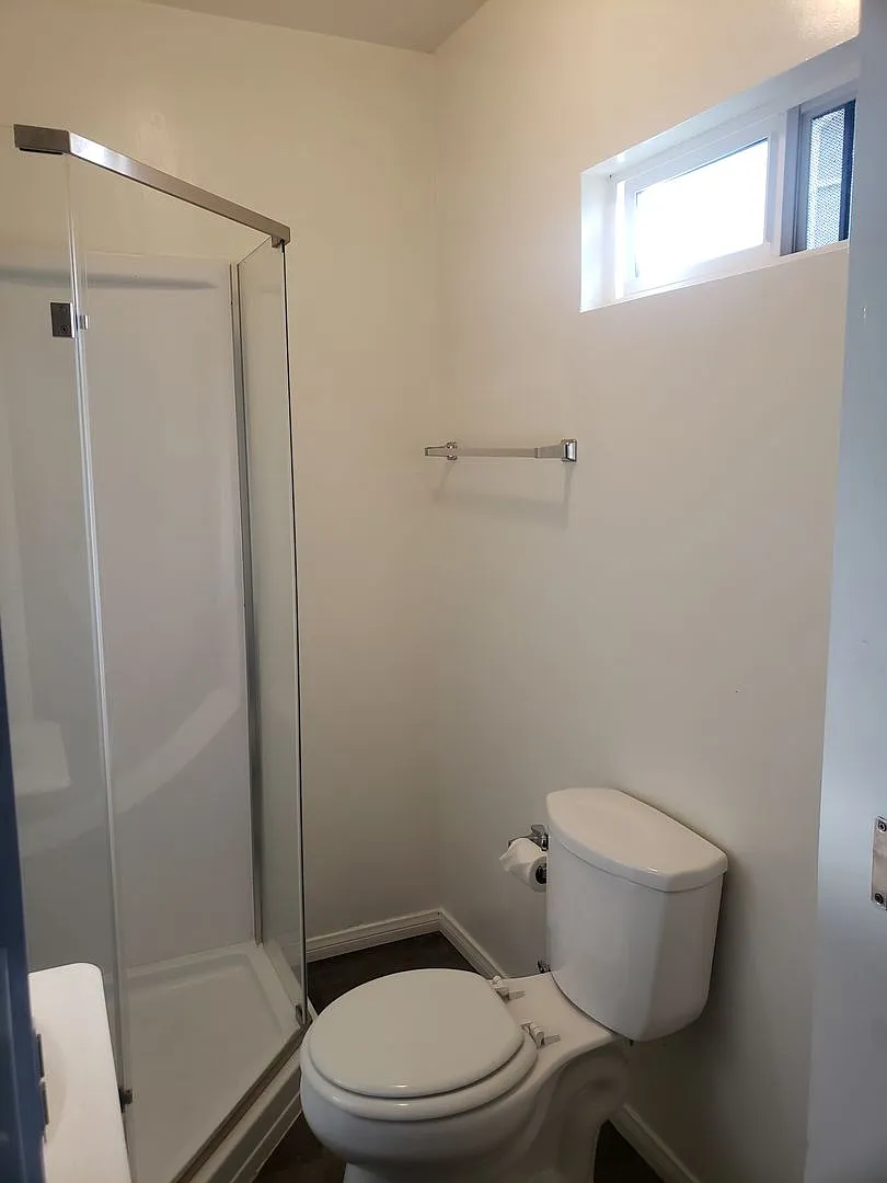 7113 Stafford Ave — Photo 4