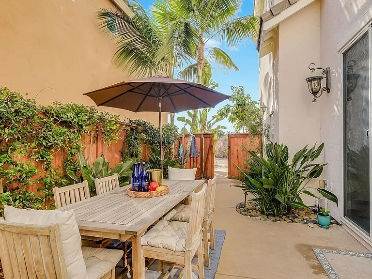 409 N Cedros Ave — Photo 27