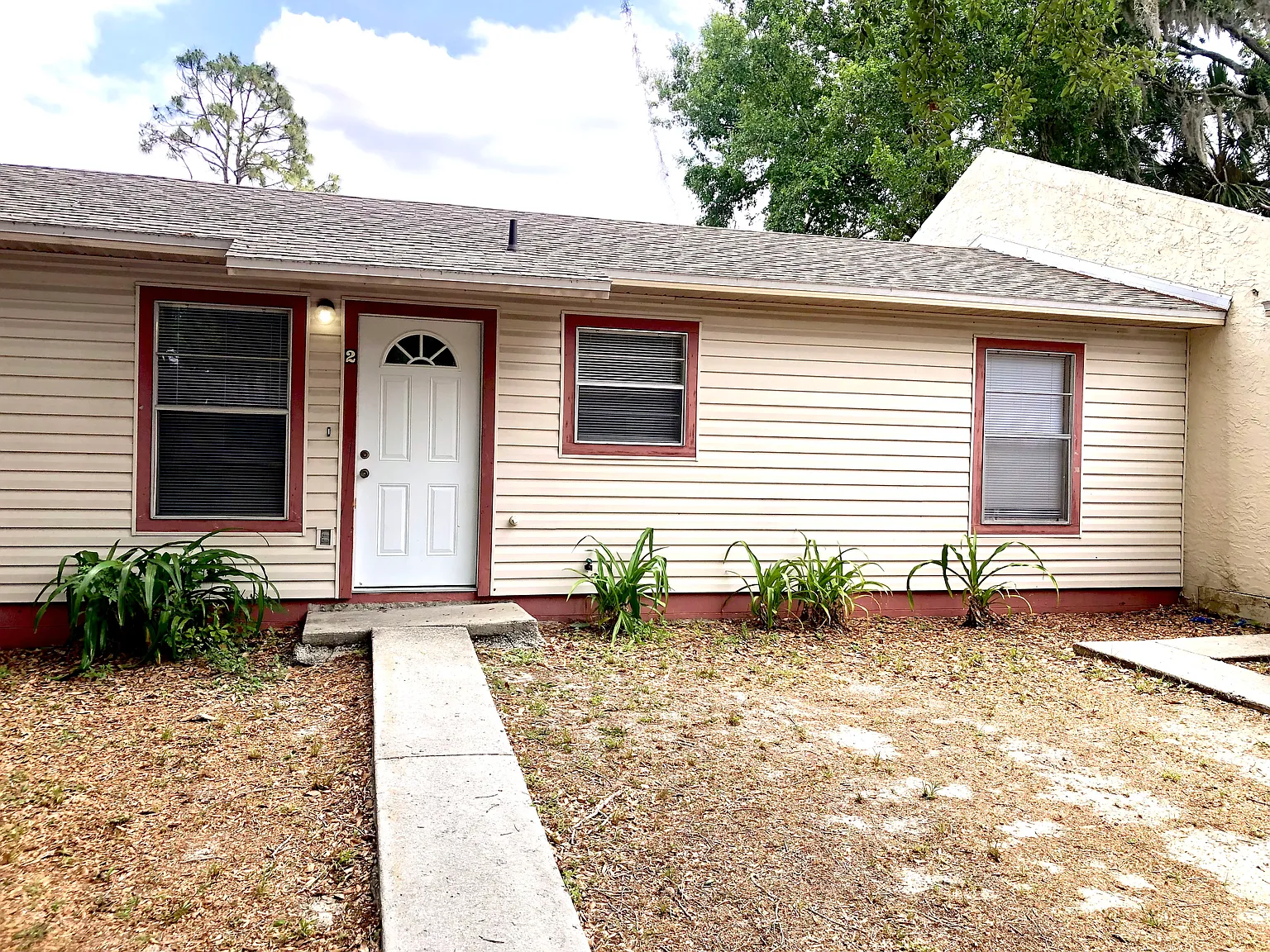 1 bed, 700 sqft, $1,100 — Photo 1
