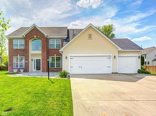 725 Bristle Lake Dr, Brownsburg, IN 46112