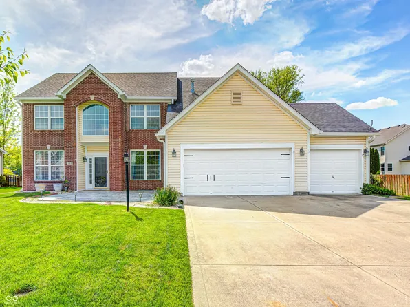 725 Bristle Lake Dr, Brownsburg, IN 46112