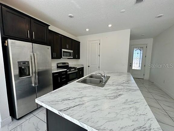 4th image of 2499 Spring Breeze Dr