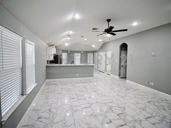 2nd image of 2914 Britton Dr
