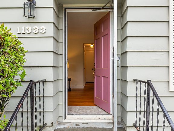 3rd image of 11333 35th Avenue NE