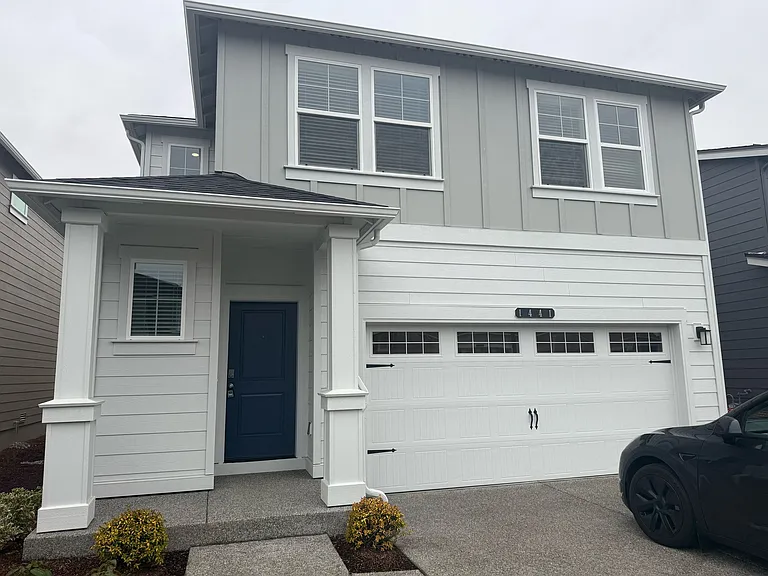 1441 SW Fielder Pl — Photo 3