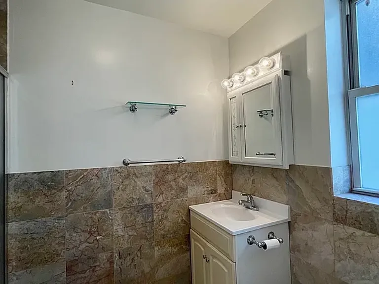 140 W 71st St #8-A — Photo 5