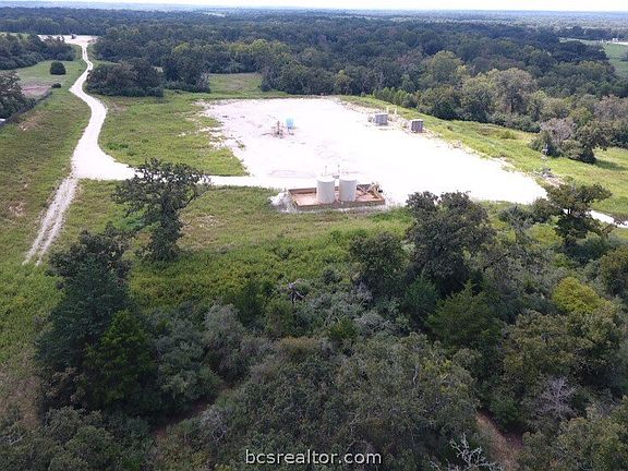 2nd image of 27.740 County Road 482