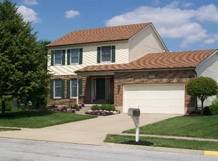 1090 Chevington Chase, Tipp City, OH 45371