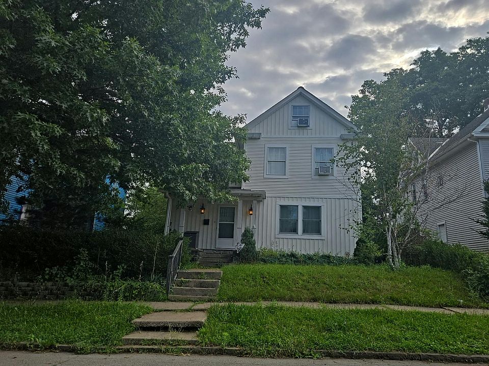 1st image of 217 Cecelia St