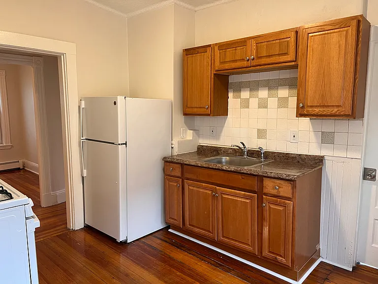 765 Broadway #7 — Photo 10